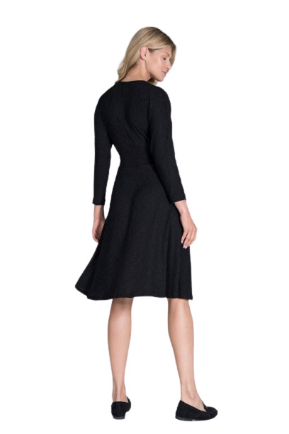 Sukienka Midi - Lejąca Prążkowana Rozkloszowana Dekolt V - czarna